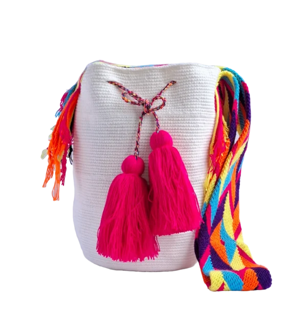 White-Guanabana-Wayuu-Handbag-Handmade-in-Colombia